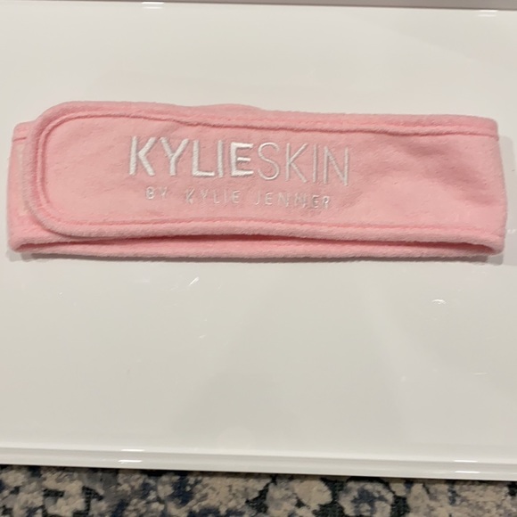 Kylie Skin Headband - Picture 3 of 4